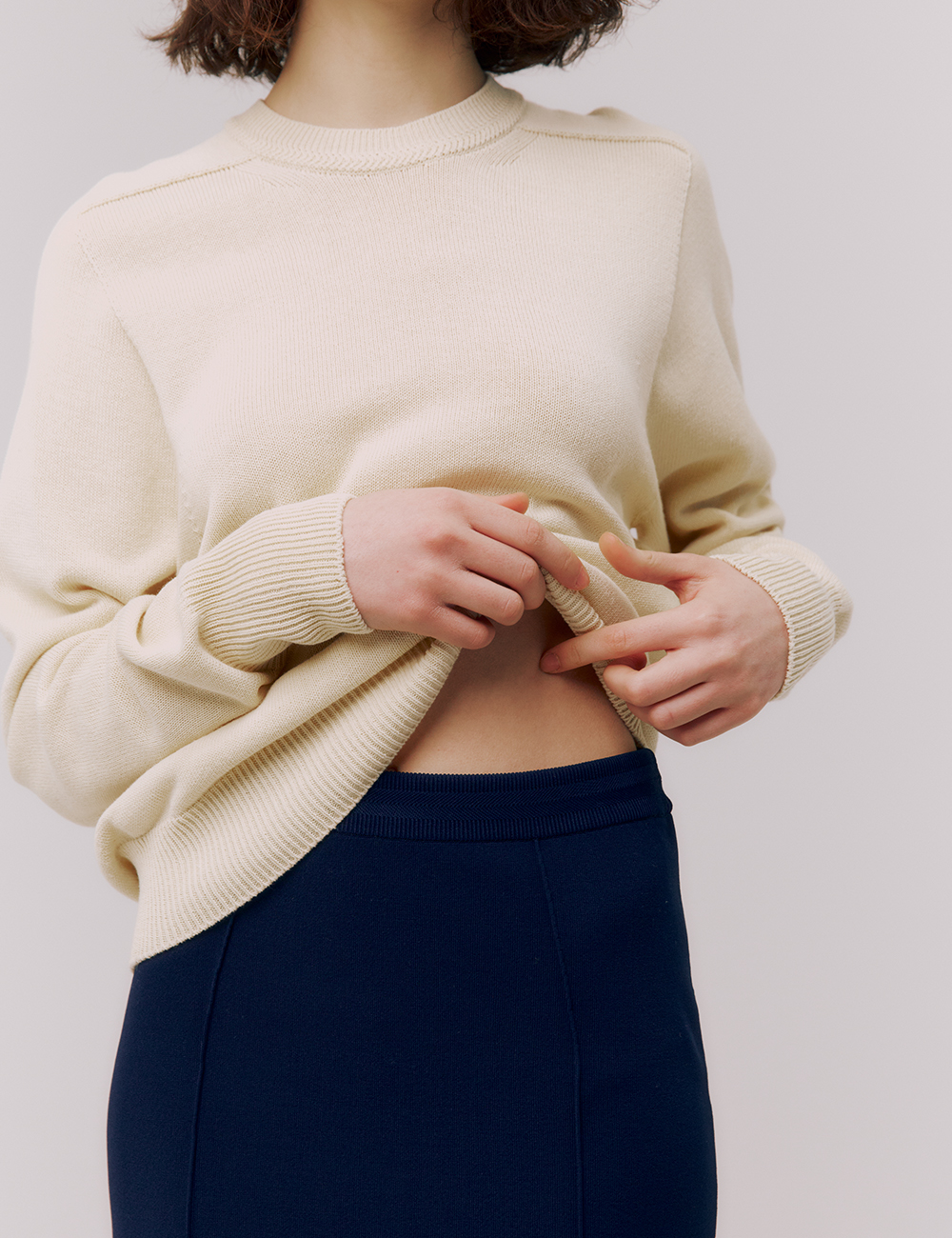 Clavicle Round neck Pullover (Butter)