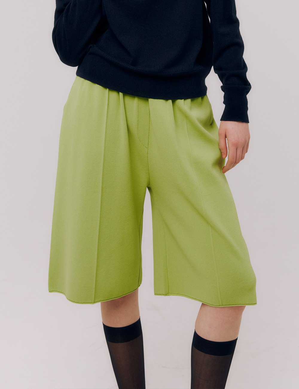 Bermuda Pants (L/Green)